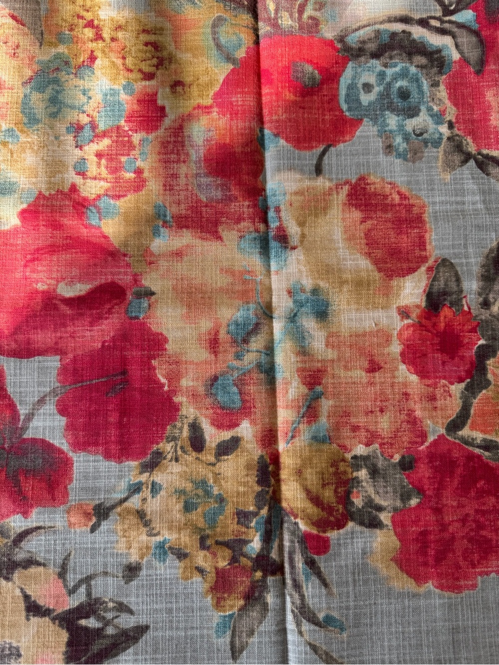 HGTV HOME GARDEN ODYSSEY
PRINTED COTTON DRAPERY
FABRIC IN FOG